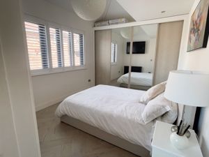 Photo 15- click for photo gallery